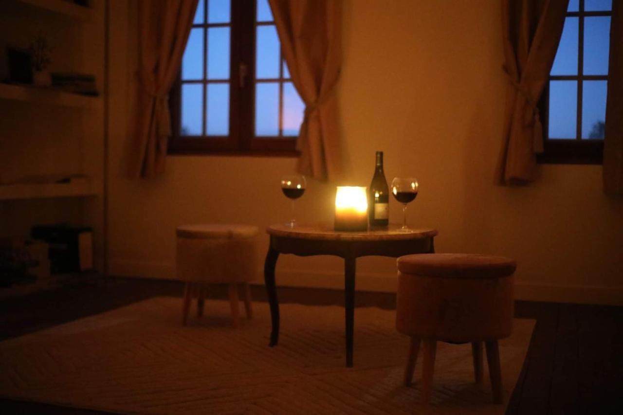 La Montrieuse, Chambre Individuelle Avec Sauna Et Baignoire Spa Naveil Exterior photo