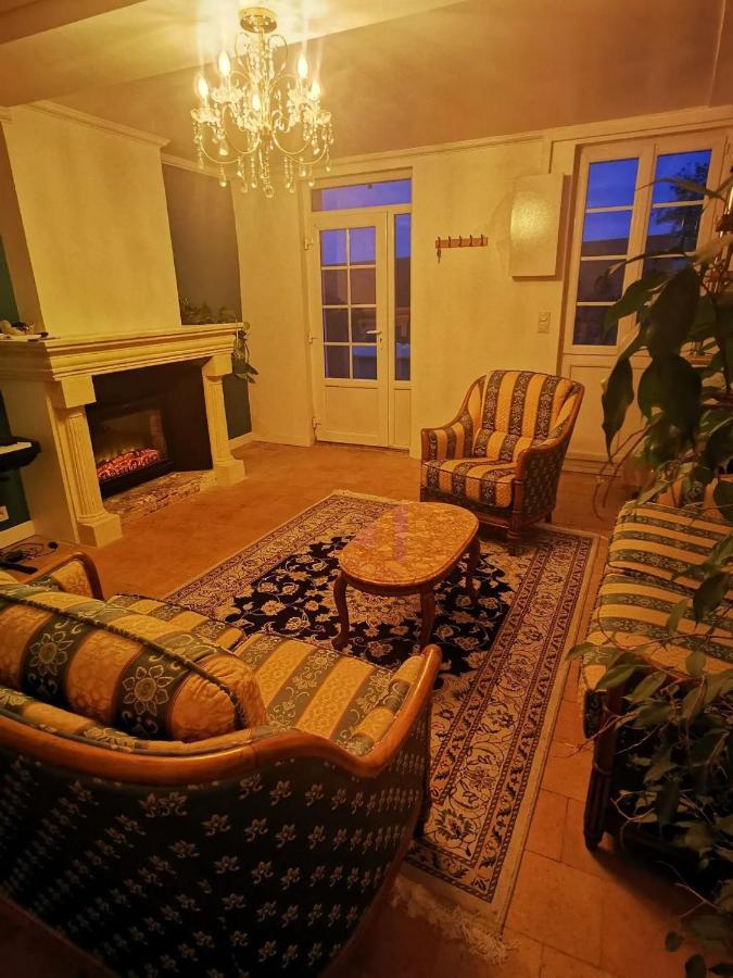 La Montrieuse, Chambre Individuelle Avec Sauna Et Baignoire Spa Naveil Exterior photo